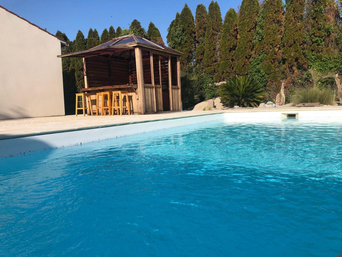 Piscine Et Jacuzzi A 2Km De La Plage De St Georges De Didonne Villa Saint-Georges-de-Didonne Exterior photo